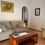 Casa en el centro de Pollensa, a 10 metros de la escalinata del calvario, para 6 personas, con wifi y A.C